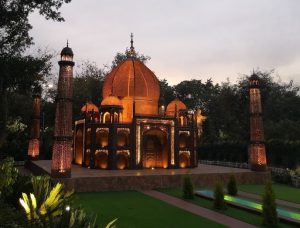 Taj Mahal (Agra, India)