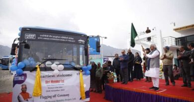 Green Hydrogen buses run on Ladakh roads to benefit Himalayan ecology fuel cell Manohar Lal Khattar